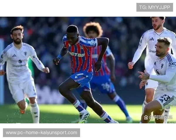 布鲁诺任意球弧线直挂曼联制胜